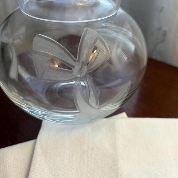 Tiffany & Co. Bow Tumble Up Bedside Carafe Etched Glass Bows Not Marked Stamped - Picture 4 of 12